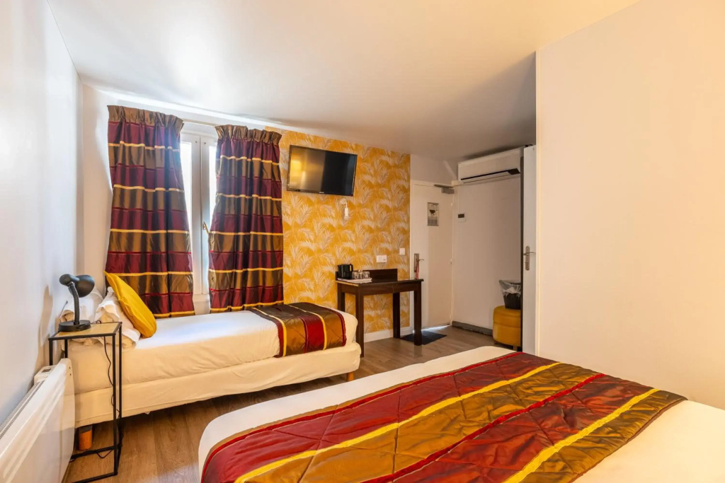 Отель Hotel Relais Bergson в Париже