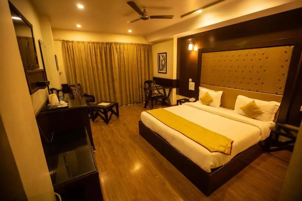 Superior Double room (full double bed)