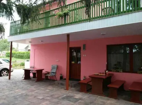Eco Hotel & Camping LEO