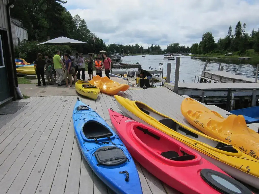 Sauble River Marina & Lodge Resort - Général