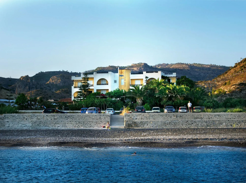Beach & Waterfront