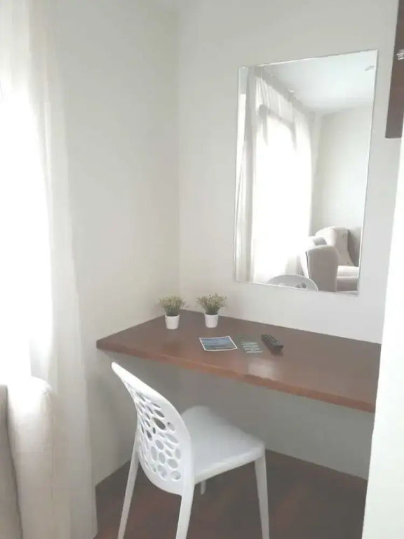 Comfort room