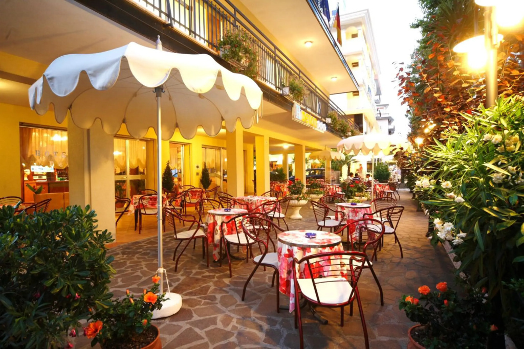 Hotel photo 13