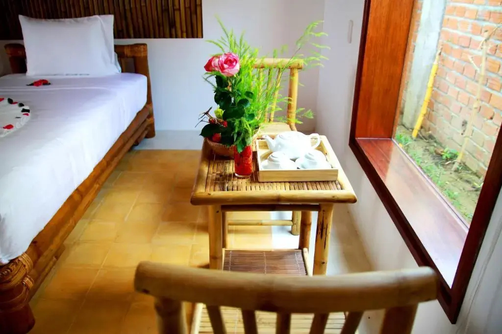 Hoi An Rustic Villa - Tap to explore photos