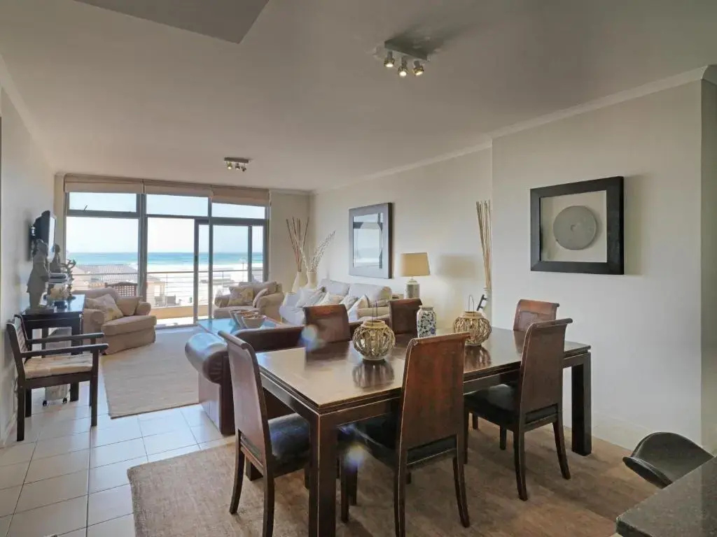 2 Bedrooms Apartment with sea view