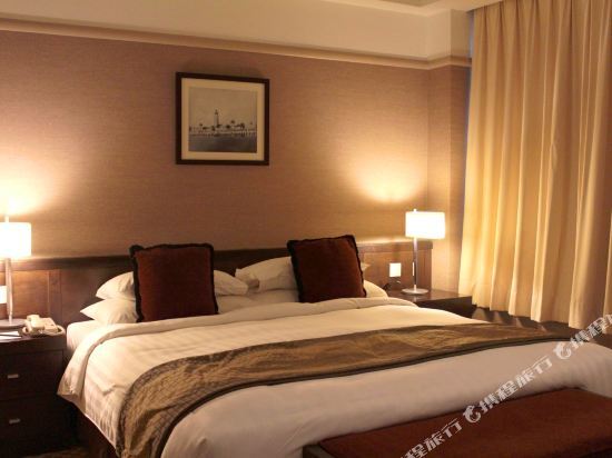 Pacific Regency Hotel Suites