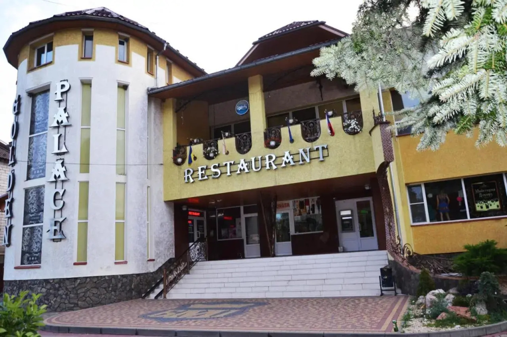 Golden Palace