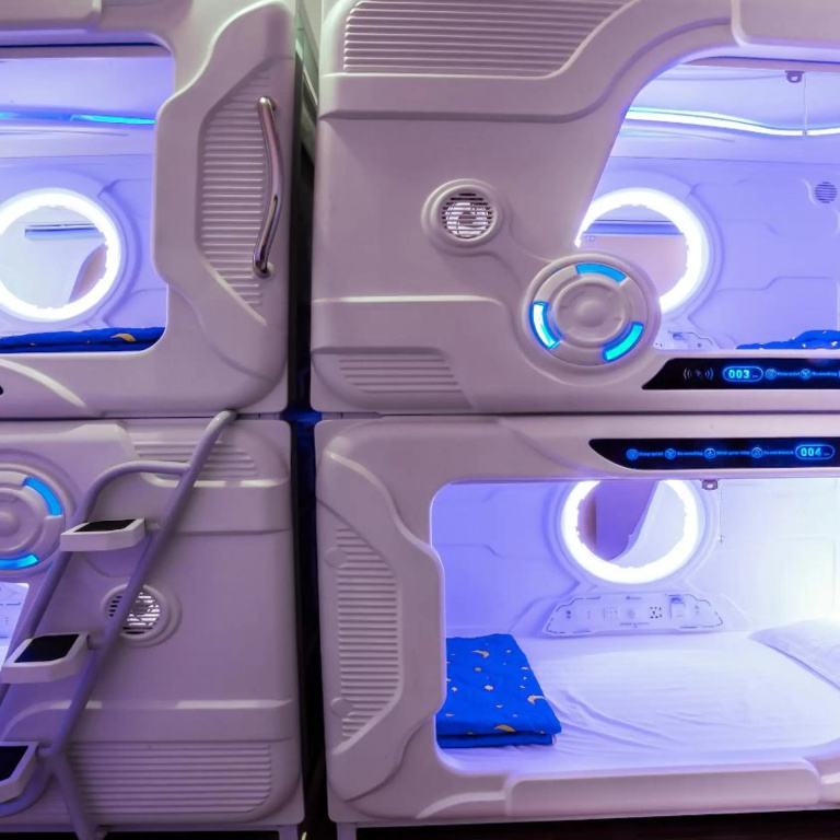 Spacepod@com — 3