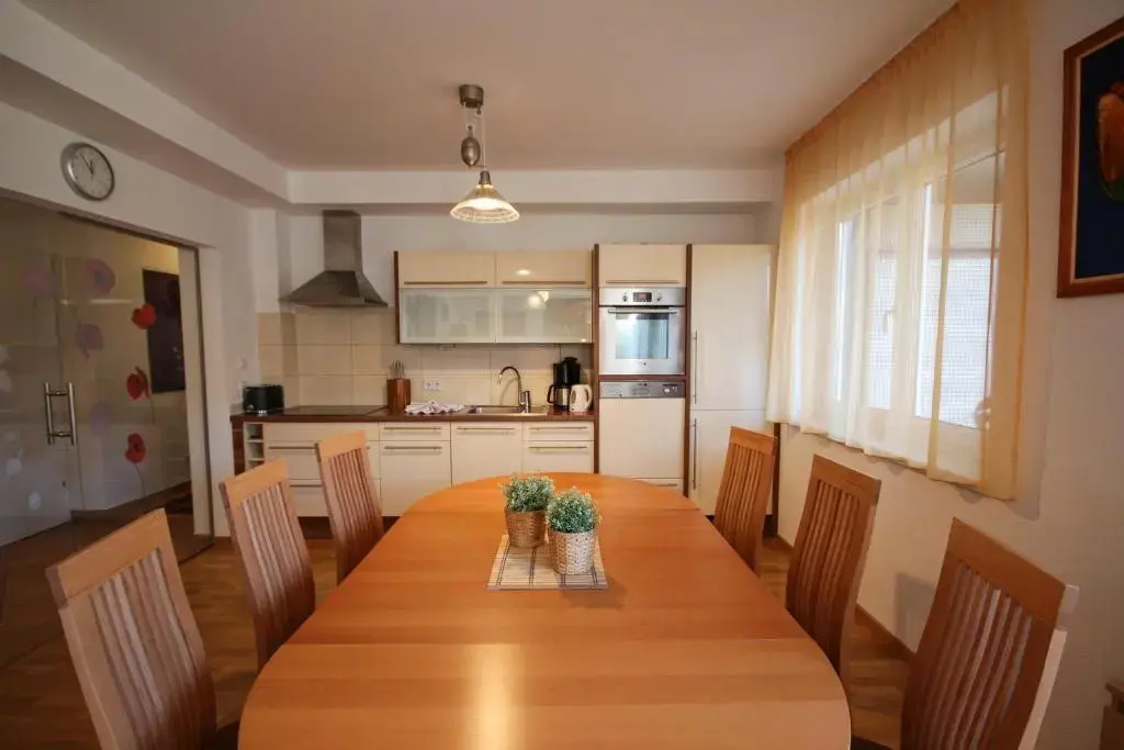 Ferienwohnungen Karoline - Chambres