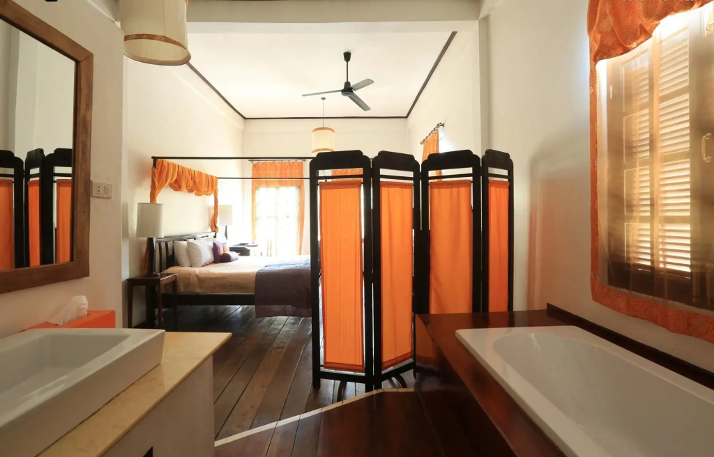 Superior room with river view