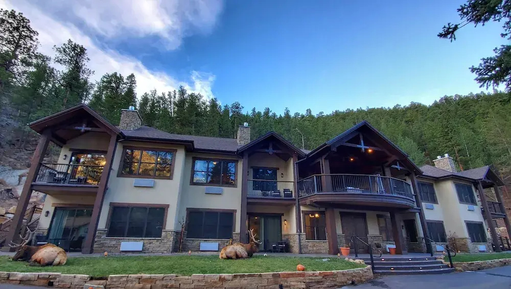 Double Suite with mountain view (full double bed)