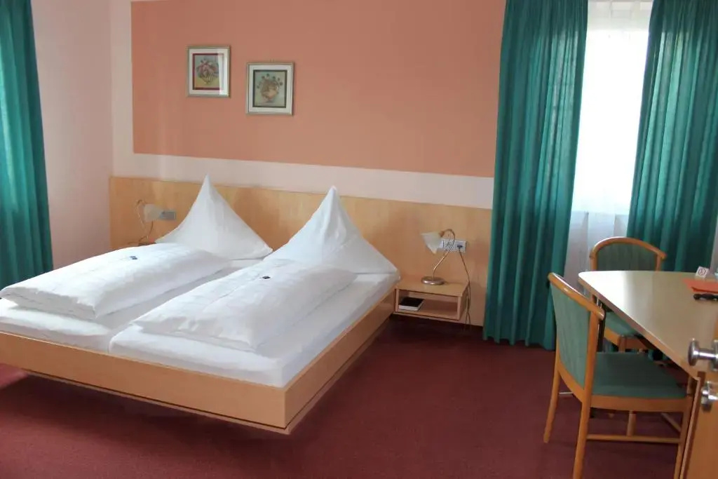 Hotel Heike Garni - Chambres