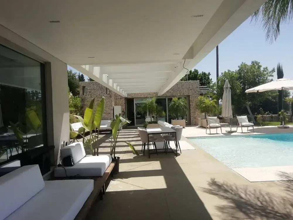 Villa in Patras With Pool Near Beach