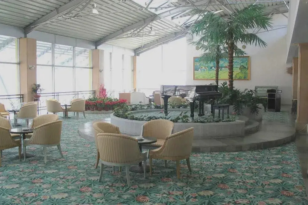 Lobby & Reception