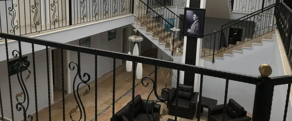 Balcony & Terrace