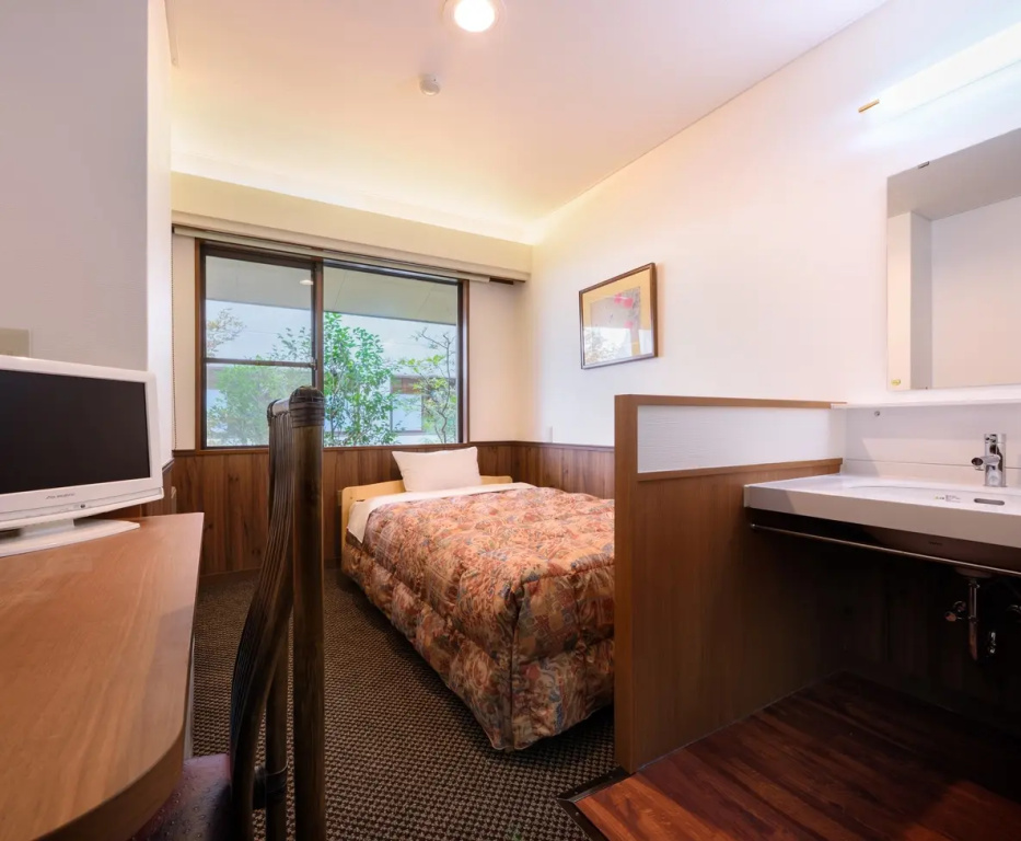 Standard Single room with garden view