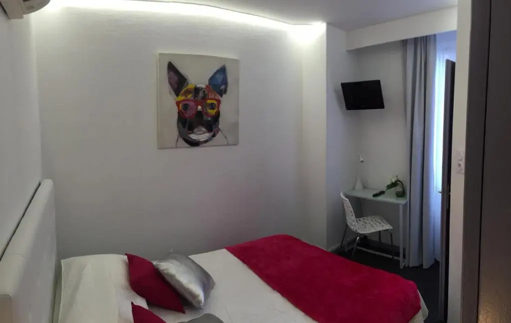 Standard Double room (full double bed)