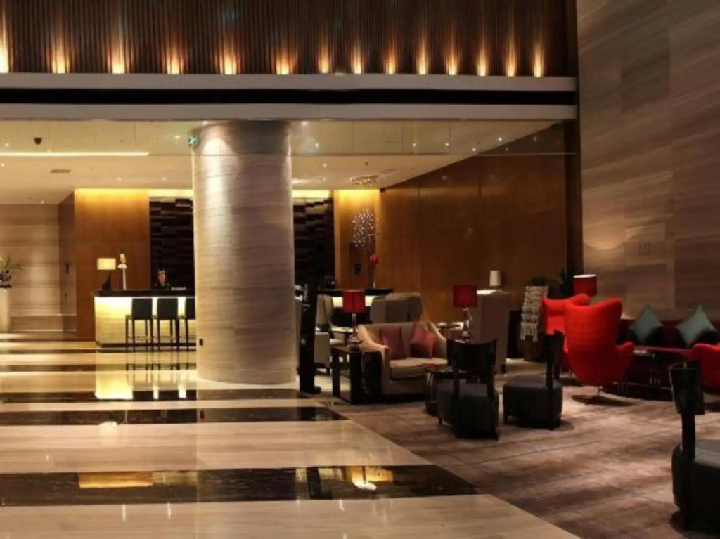 Lobby & Reception