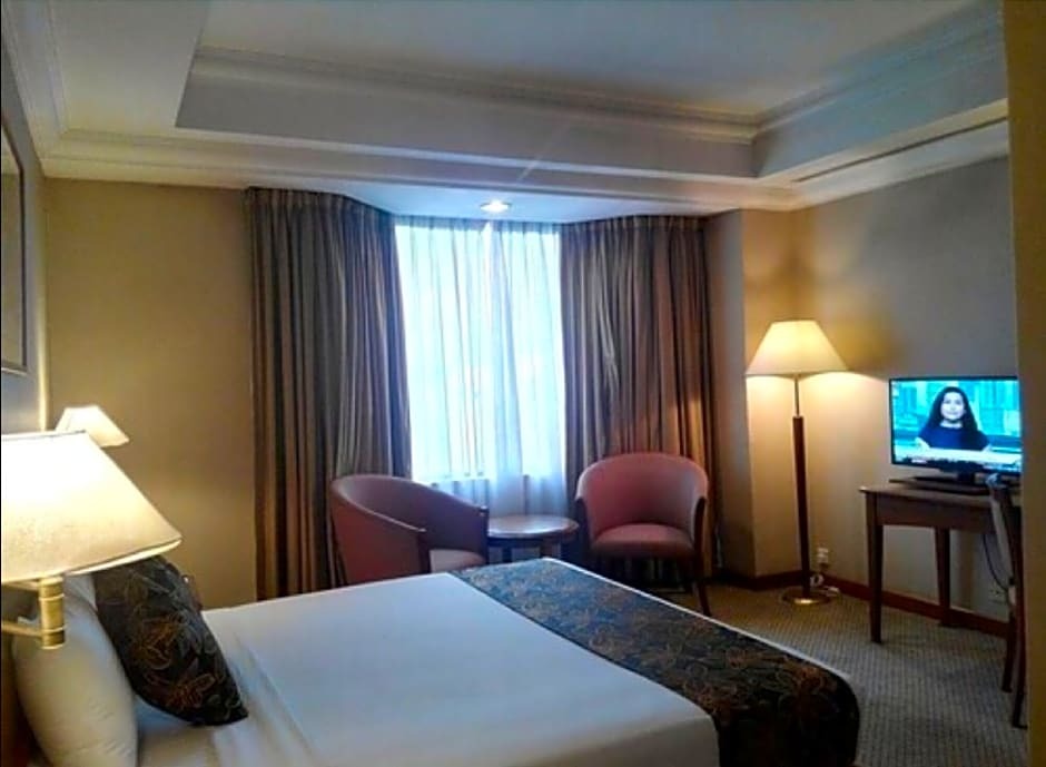 Mandarin Court Hotel