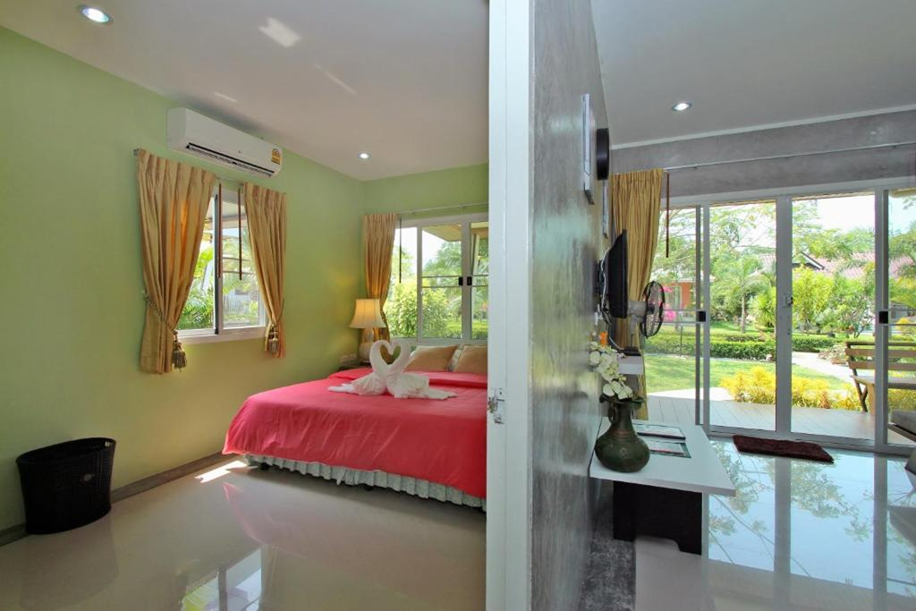 Maikhao Home Garden Bungalow in Thalang