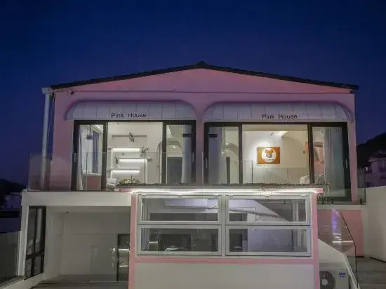 Sanya Panda's Powder House Sea View Beautiful Suites