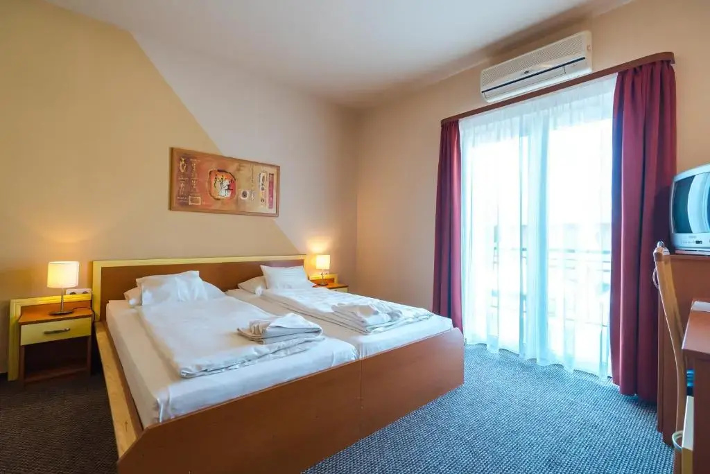 Beach Hotel - Chambres