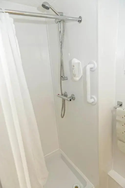Sand Bay Holiday Village - Chambres