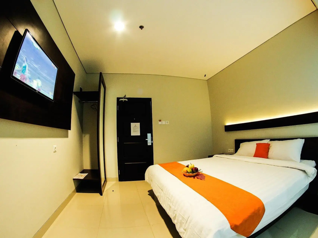 Executive Double room (full double bed)
