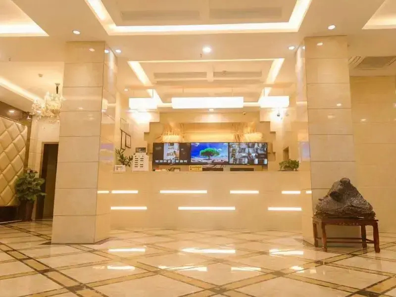 Lobby & Reception