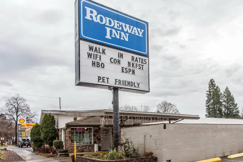 Rodeway Inn La Grande - Island City