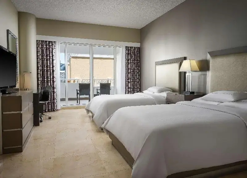 DoubleTree by Hilton Grand Hotel Biscayne Bay - Chambres