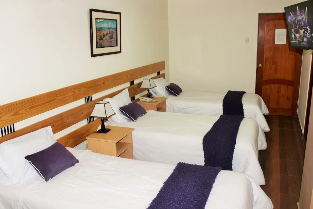Standard Triple room