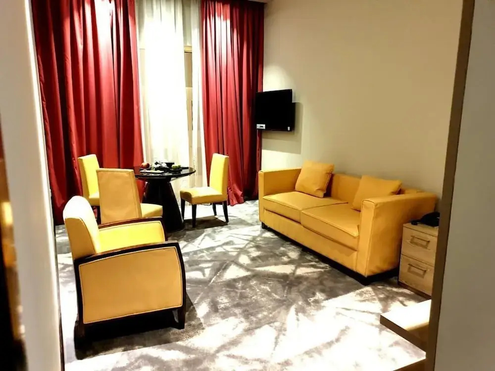 Fortune Atrium Hotel 22