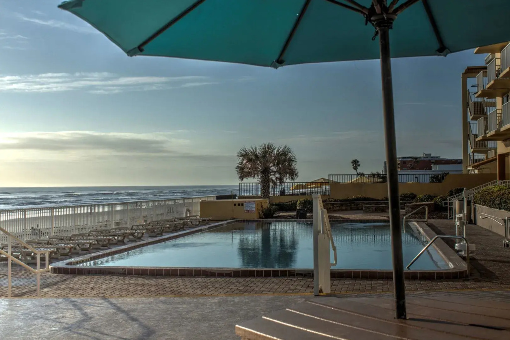 Spark by Hilton Ormond Beach Oceanfront - 3