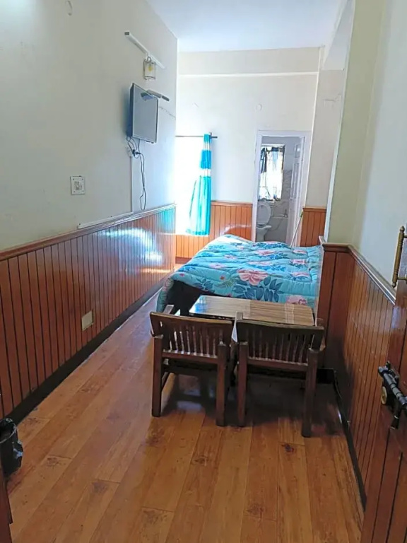 Deluxe Double room (full double bed)