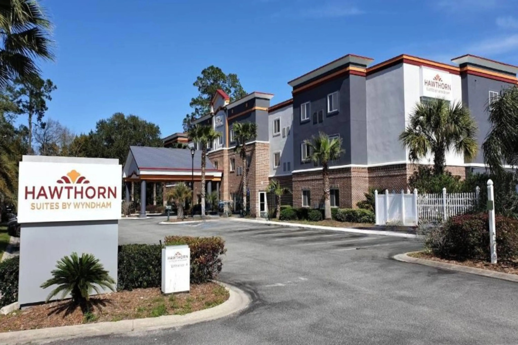 Hawthorn Extended Stay by Wyndham Kingsland