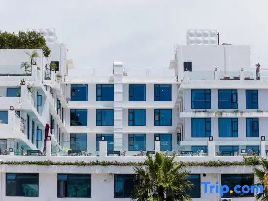 Jiucaiao Blue Bay Resort Center
