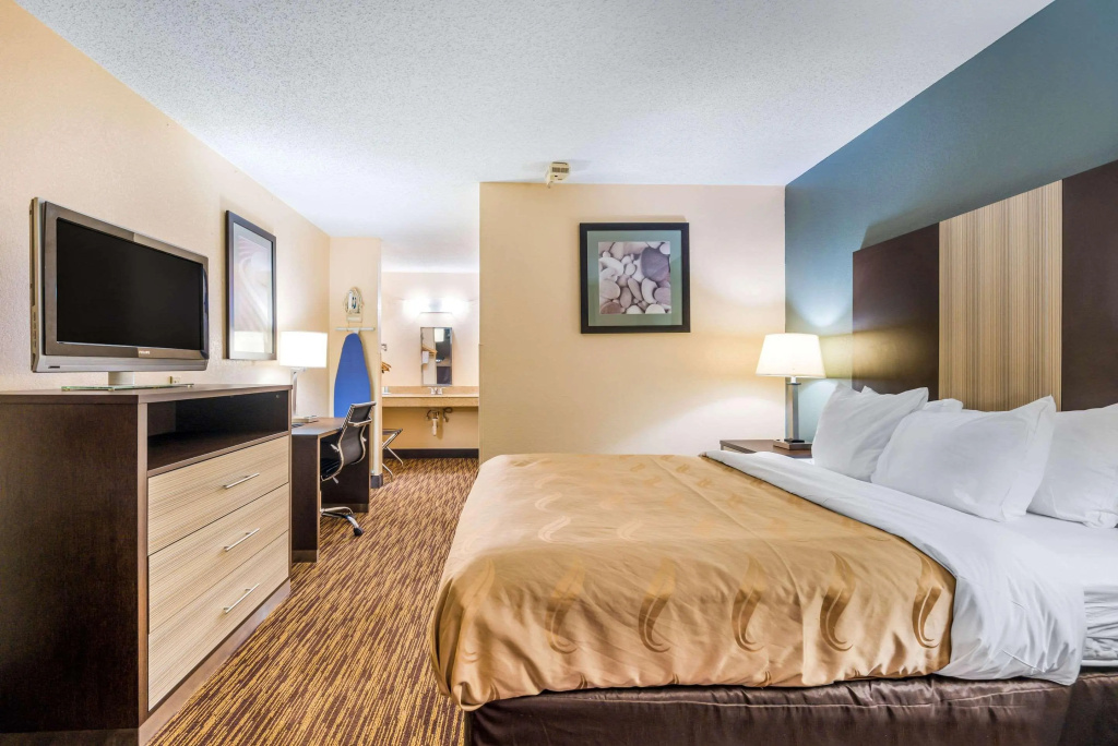 Quality Inn Cullman I-65 Exit 310 — 5