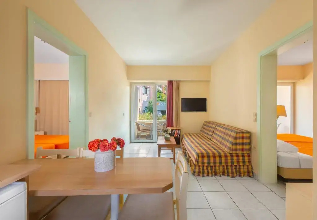 2 Bedrooms Family Apartment