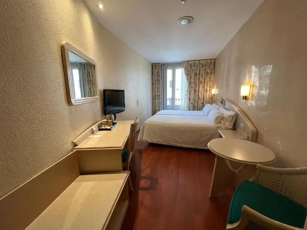 Hotel Lleo - Chambres