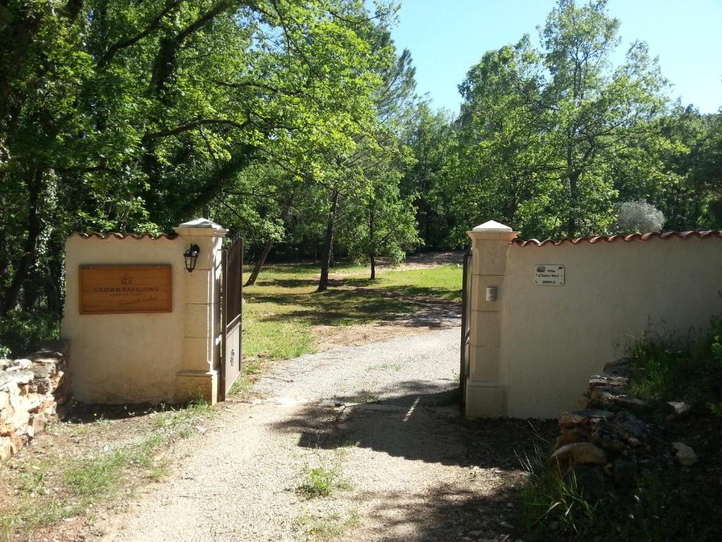 Le Donjon des Combes — 3