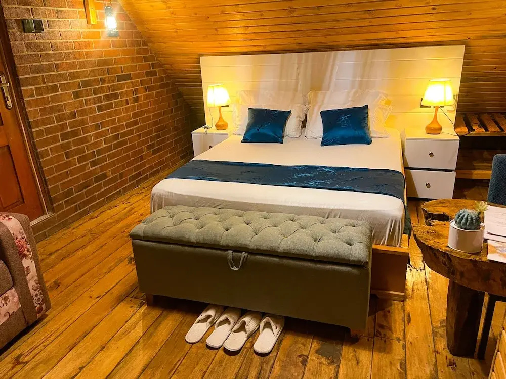Deluxe Double room with balcony (full double bed)