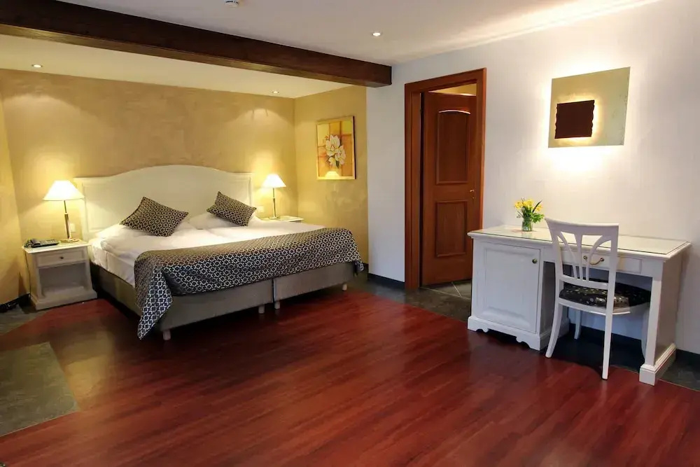 Junior Suite with balcony