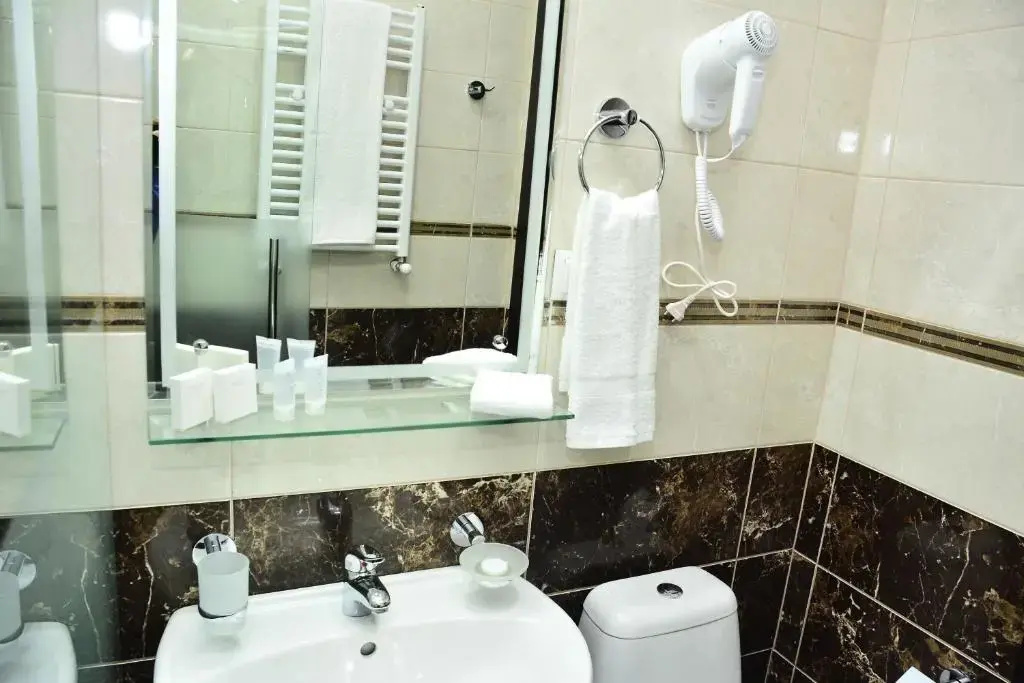Standard Double room (full double bed)