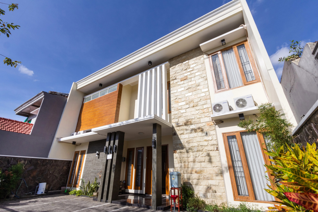 OYO 3763 Oq Guest House Syariah in Malang