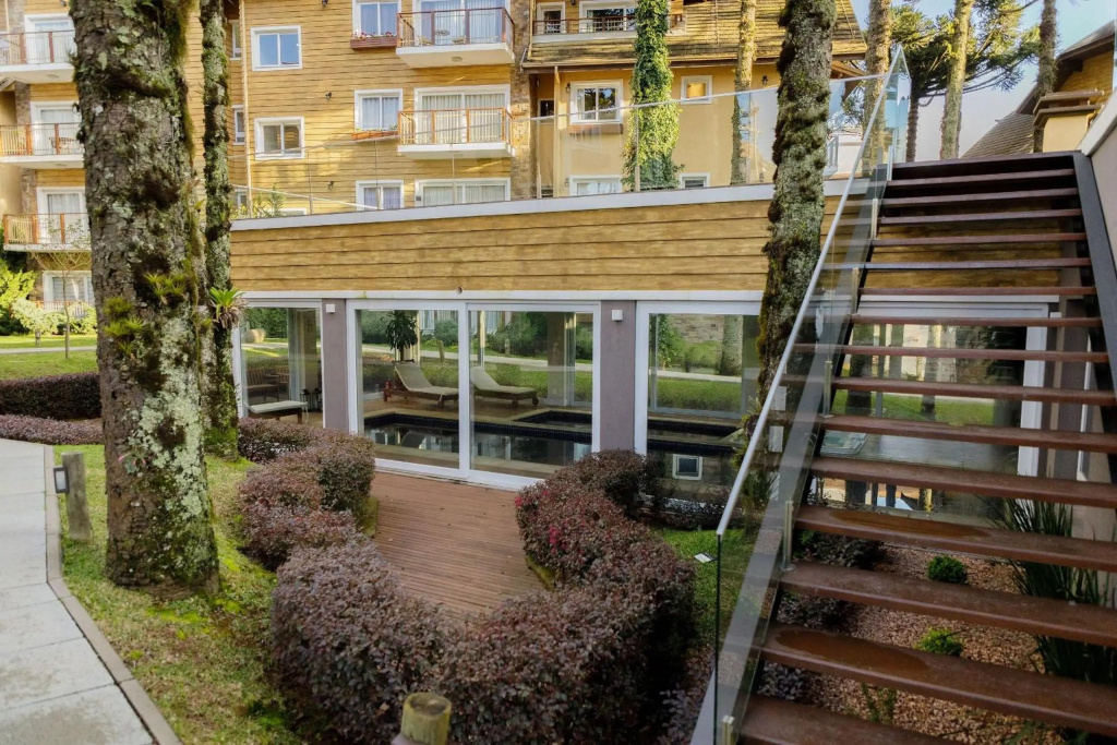 Topázio 304 - Apartamento com piscina aquecida, próximo à museu, restaurantes e cervejarias.