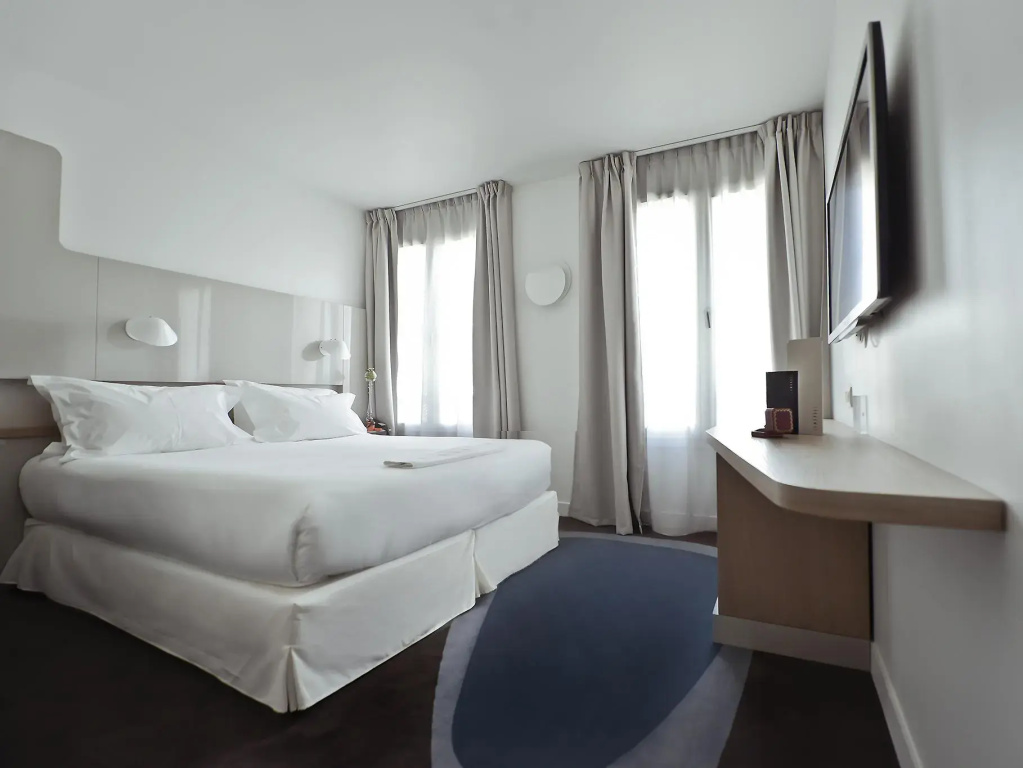 Superior Double room (full double bed)