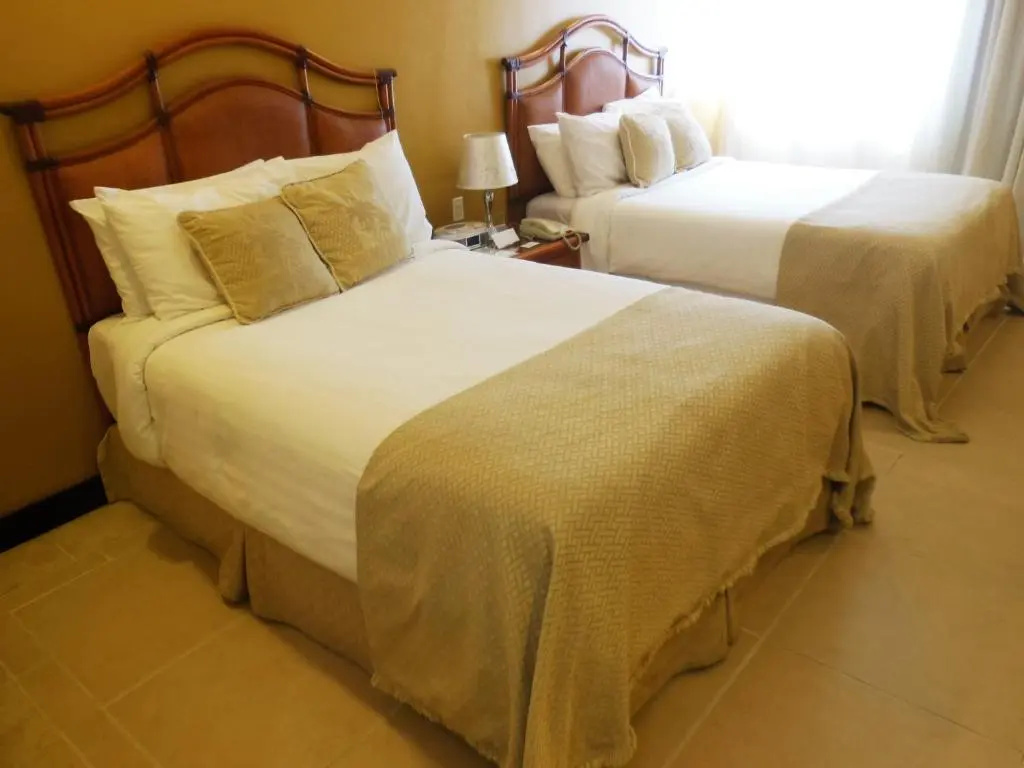Radisson Colon 2000 Hotel & Casino at Cruise Port & Duty Free Mall - Chambres