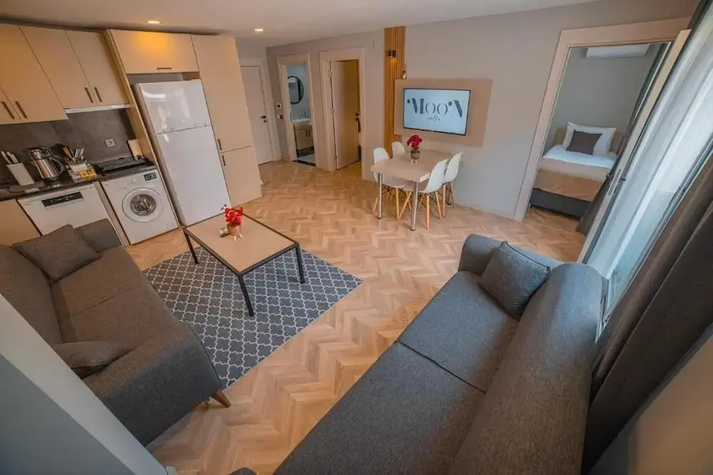 3 Bedrooms Deluxe Apartment