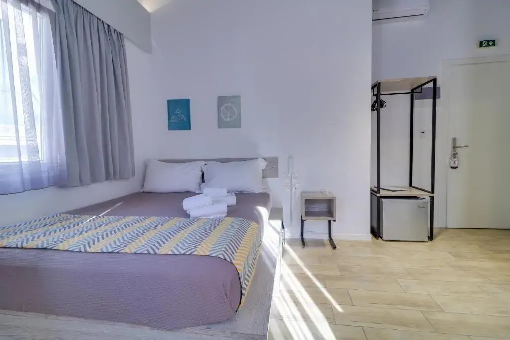 Standard Double room (full double bed)